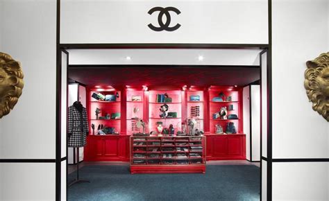 riproduzione accessori chanel|Harrods – CHANEL Boutique .